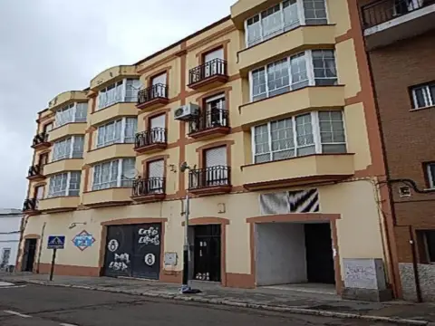 Piso en calle de Jacinto Benavente, 3